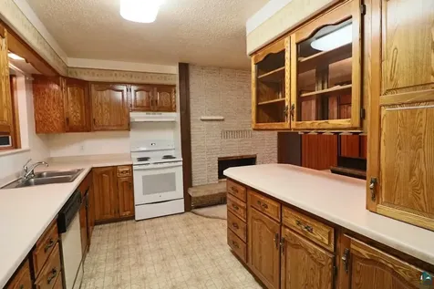 702 Doddridge Avenue Cloquet MN 55720