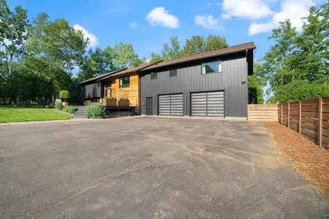 1510 Woodbury Lane Duluth MN 55803