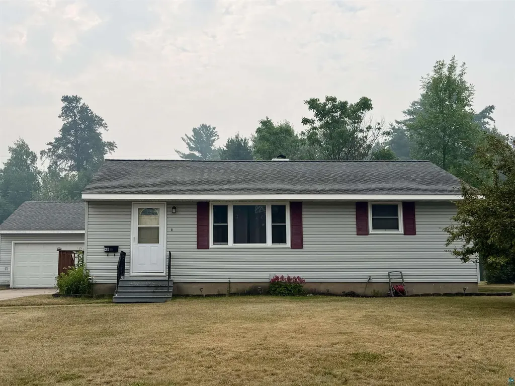 48 Elm Boulevard Babbitt MN 55706
