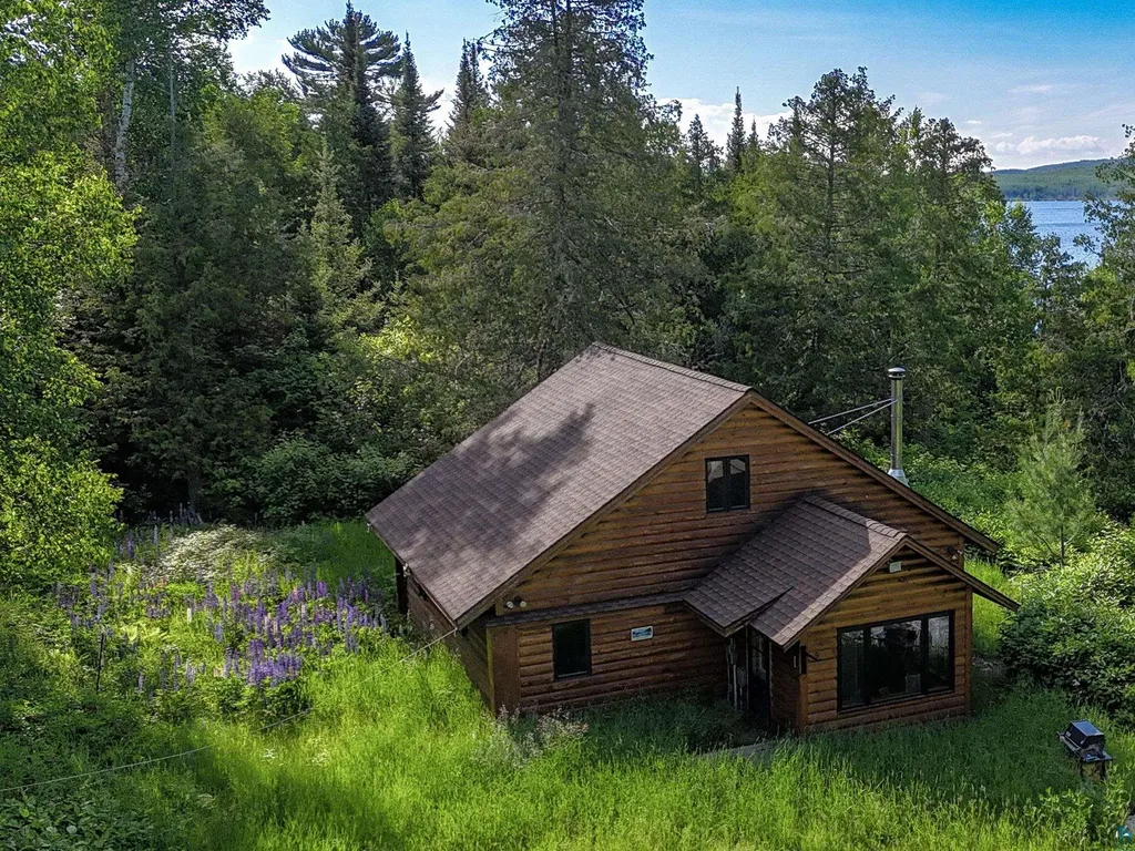 451 S Gunflint Lake Grand Marais MN 55604
