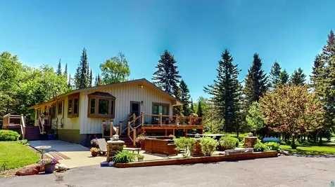 1521 Highway 61 E Grand Marais MN 55604