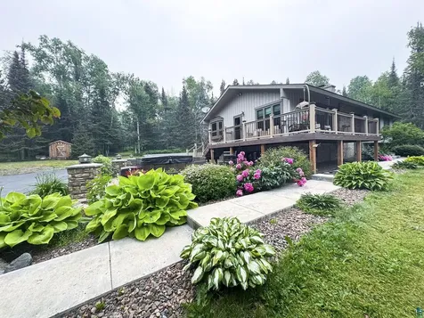 1521 Highway 61 E Grand Marais MN 55604