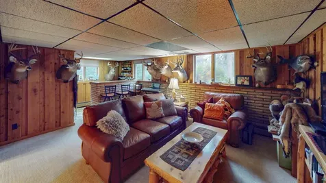 1521 Highway 61 E Grand Marais MN 55604