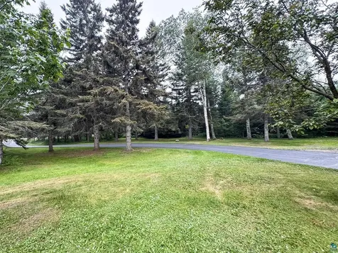 1521 Highway 61 E Grand Marais MN 55604
