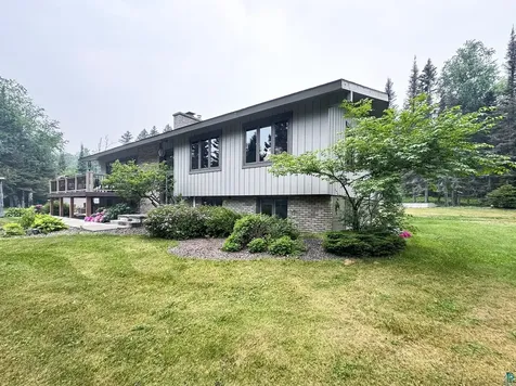 1521 Highway 61 E Grand Marais MN 55604