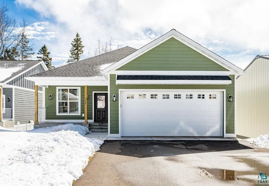 2236 Hoover Street Duluth MN 55811
