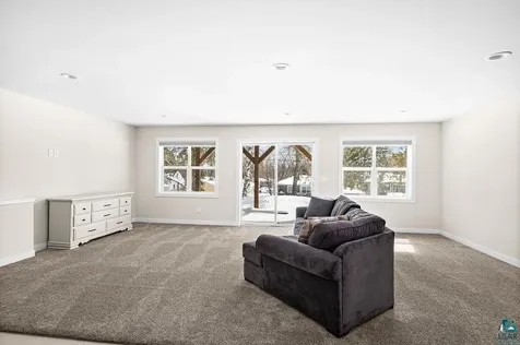 2236 Hoover Street Duluth MN 55811