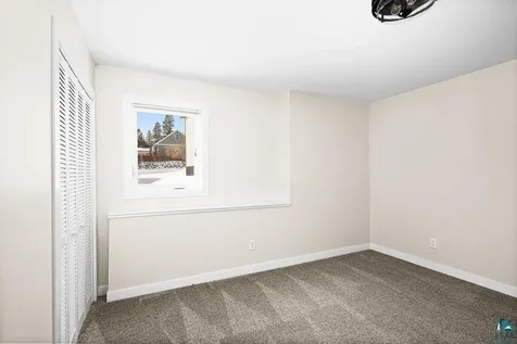 2236 Hoover Street Duluth MN 55811