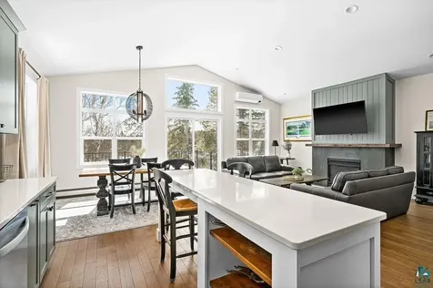 2236 Hoover Street Duluth MN 55811