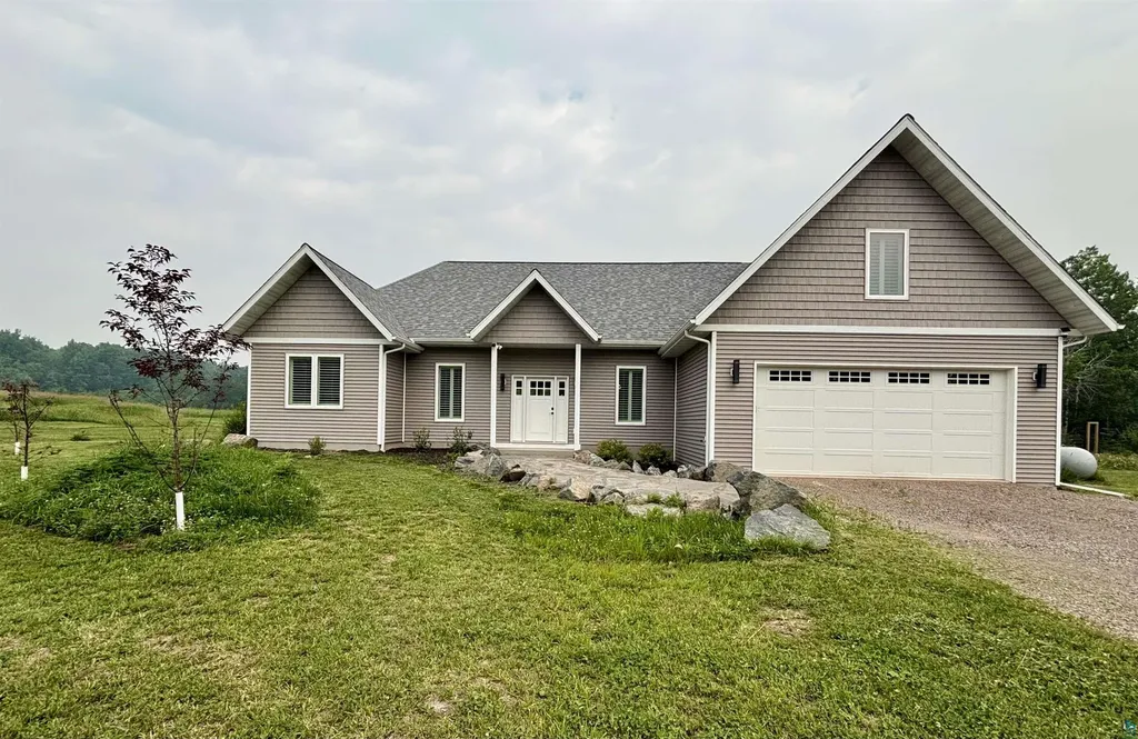 3139 W Tischer Road Duluth MN 55803