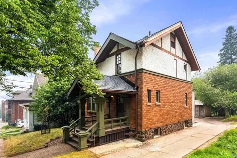419 N 18th Avenue E Duluth MN 55812