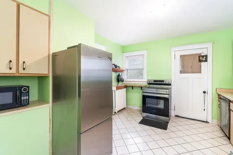 419 N 18th Avenue E Duluth MN 55812