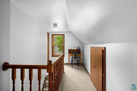 1217 E 10th Street Duluth MN 55805