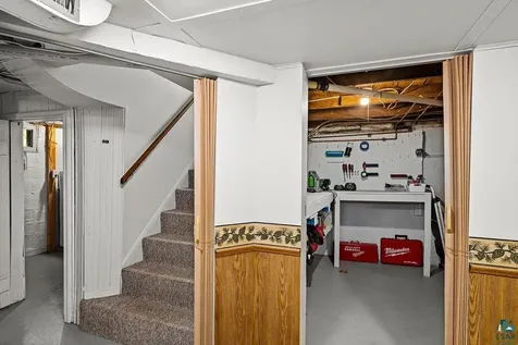 1217 E 10th Street Duluth MN 55805