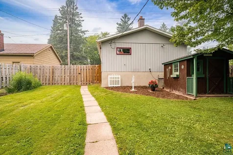 1217 E 10th Street Duluth MN 55805
