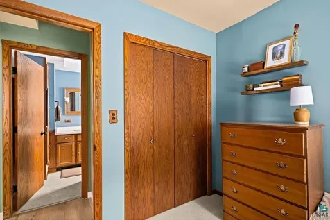 1217 E 10th Street Duluth MN 55805