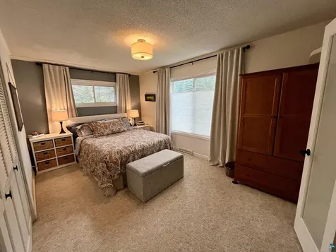5273 Spruce Court Duluth MN 55804-2909