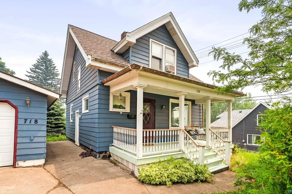 718 N 1st Avenue E Duluth MN 55805