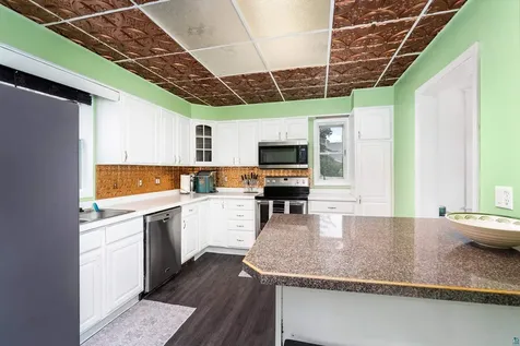 718 N 1st Avenue E Duluth MN 55805