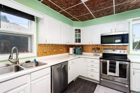 718 N 1st Avenue E Duluth MN 55805