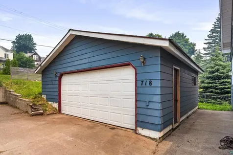 718 N 1st Avenue E Duluth MN 55805