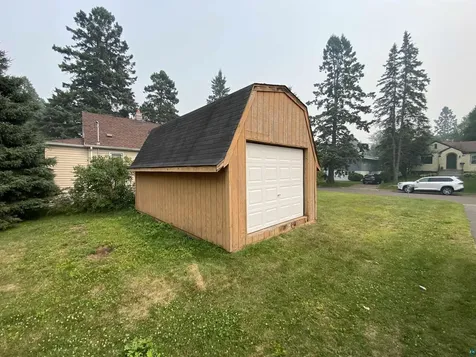 2305 Pershing Street Duluth MN 55811
