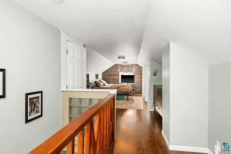 19 E Buffalo Street Duluth MN 55811