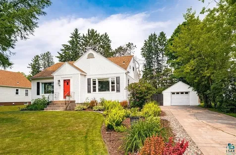 19 E Buffalo Street Duluth MN 55811