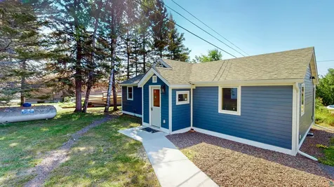 511 W 3rd Street Grand Marais MN 55604