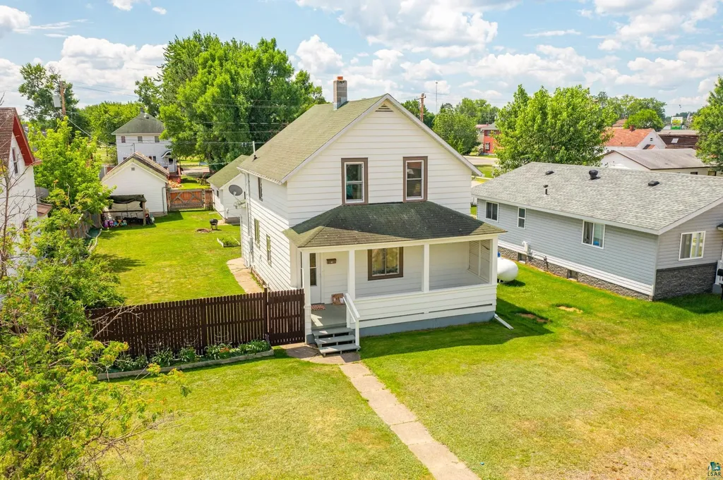 712 E Camp Street Ely MN 55731