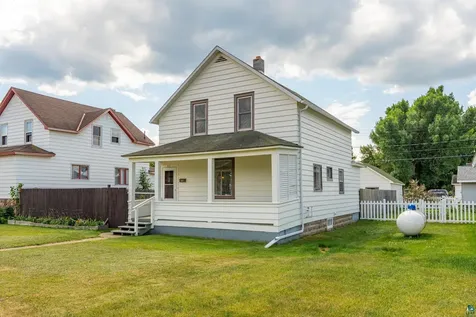 712 E Camp Street Ely MN 55731