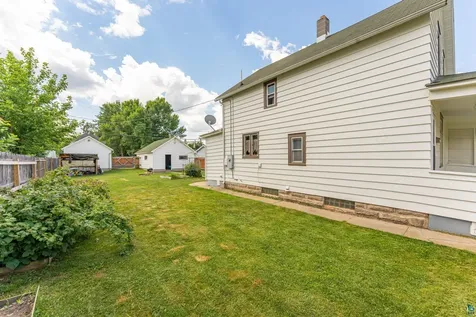 712 E Camp Street Ely MN 55731