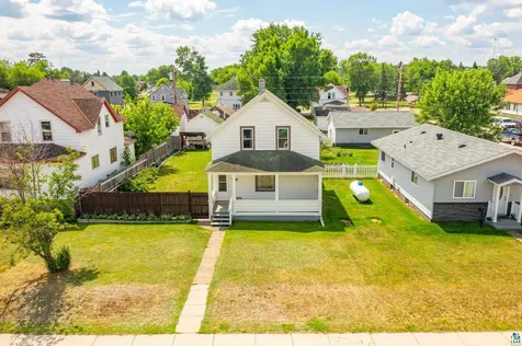 712 E Camp Street Ely MN 55731