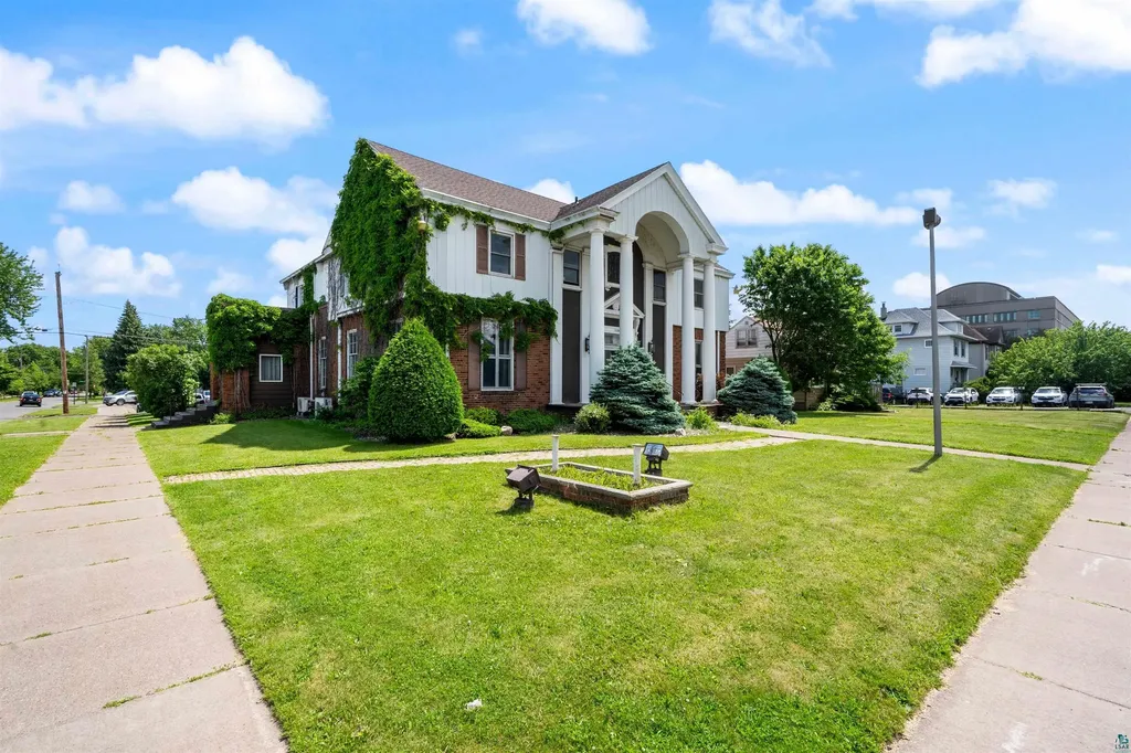 1304 Hammond Avenue Superior WI 54880