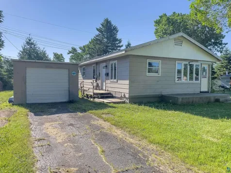 25 Gibson Road Silver Bay MN 55614