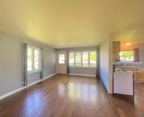 25 Gibson Road Silver Bay MN 55614