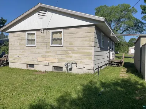 25 Gibson Road Silver Bay MN 55614