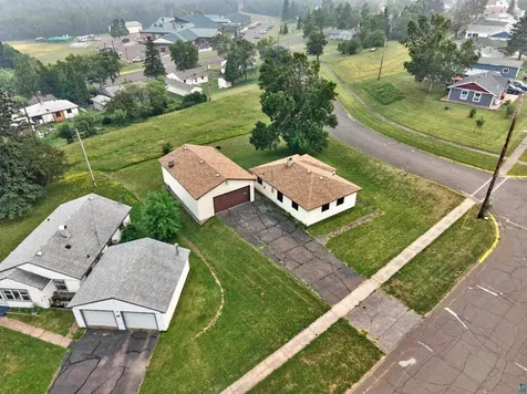 16 Carter Lane Silver Bay MN 55614