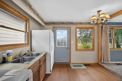 16 Carter Lane Silver Bay MN 55614