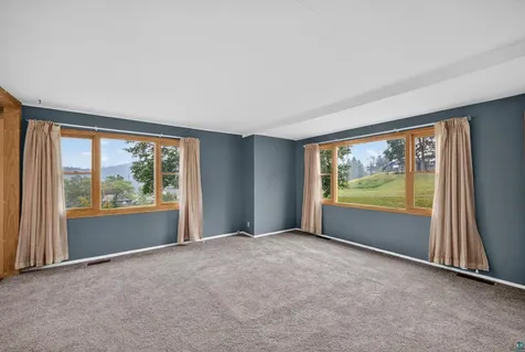 16 Carter Lane Silver Bay MN 55614