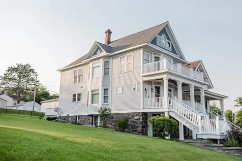 13 W 8th Street Duluth MN 55805