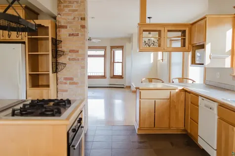 13 W 8th Street Duluth MN 55805