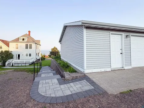 13 W 8th Street Duluth MN 55805