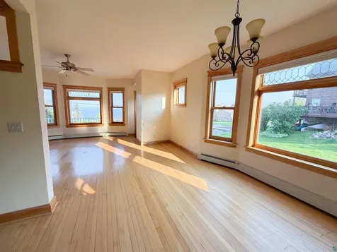 13 W 8th Street Duluth MN 55805