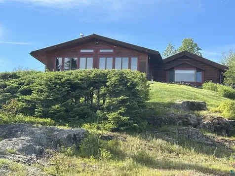 3644 Hwy 61 E Grand Marais MN 55604