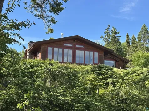 3644 Hwy 61 E Grand Marais MN 55604
