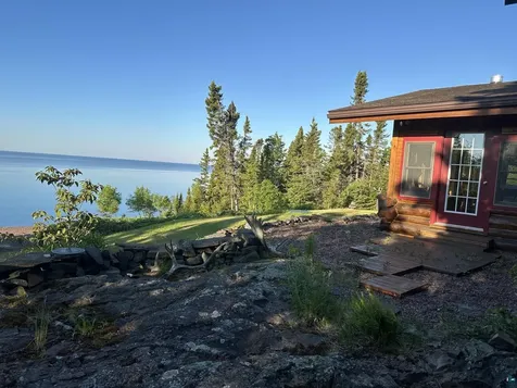 3644 Hwy 61 E Grand Marais MN 55604