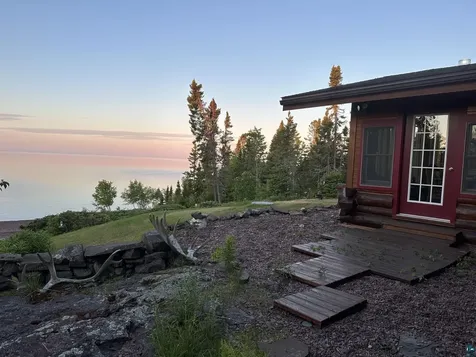 3644 Hwy 61 E Grand Marais MN 55604