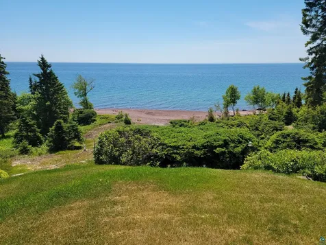 3644 Hwy 61 E Grand Marais MN 55604