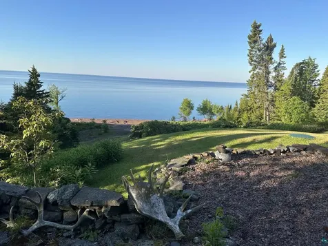 3644 Hwy 61 E Grand Marais MN 55604